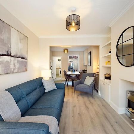 It'S Broadway Baby! Great House Close To City Centre เบลฟาสต์ ภายนอก รูปภาพ
