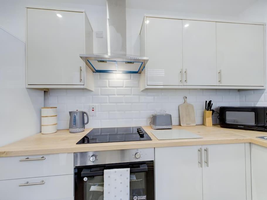 It'S Broadway Baby! Great House Close To City Centre เบลฟาสต์ ภายนอก รูปภาพ